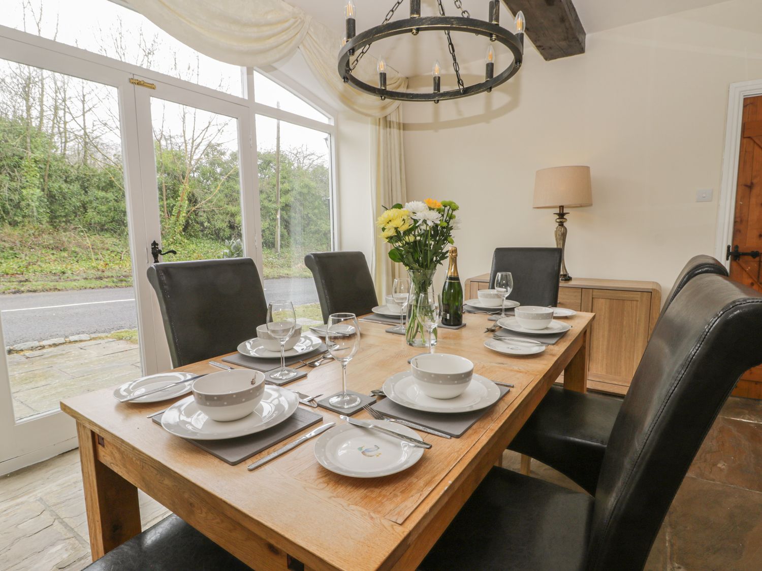 Wyke Lodge Staintondale ( Ref 1003307 ) Rent Staintondale holiday cottage for 5 guests near Scarborough