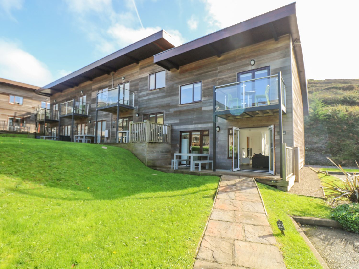 Sea Breeze 17 Gannel