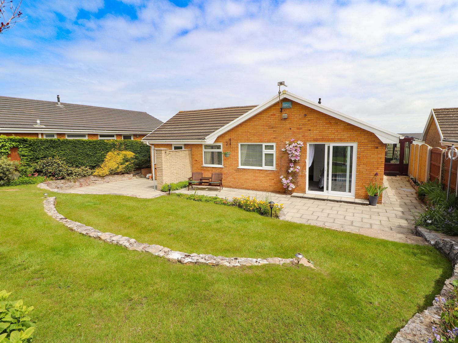 Little Orme Bungalow Penrhyn Bay Creigiau Rhiwledyn Self Catering Holiday Cottage 