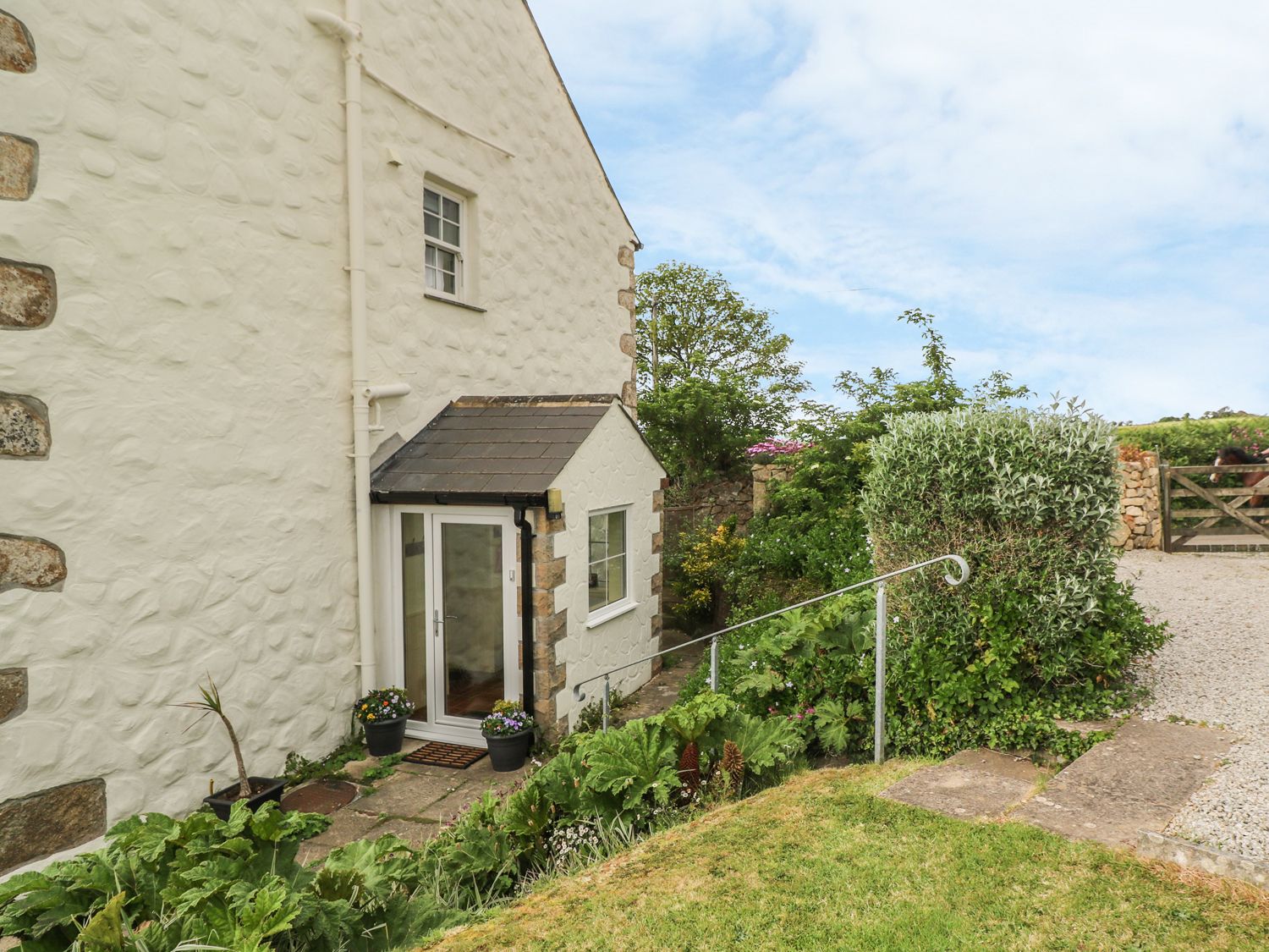 Old Chapel Cottage                     photo 2