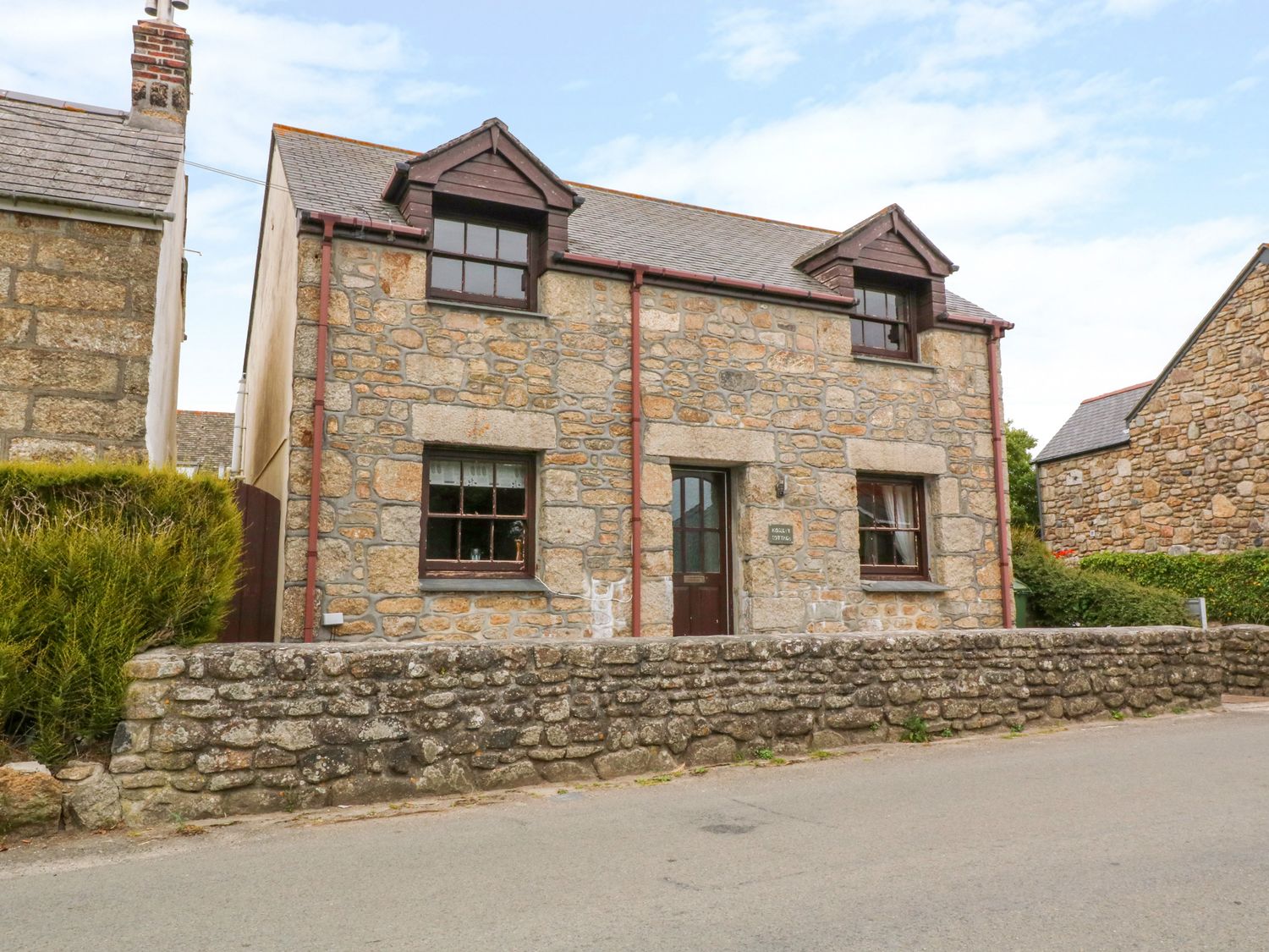 Mossley Cottage                     photo 2
