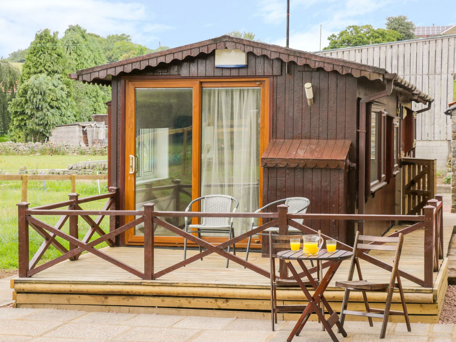 Thirley Beck Lodge                     photo 2