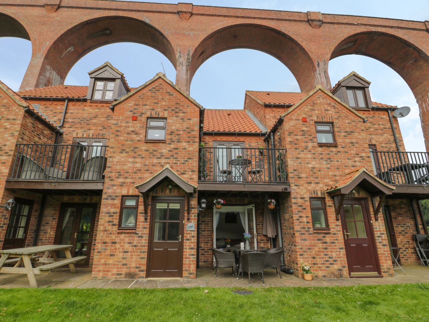 Maplebeck Whitby ( Ref 1018264 ) Self catering holiday cottage in Whitby North Yorkshire