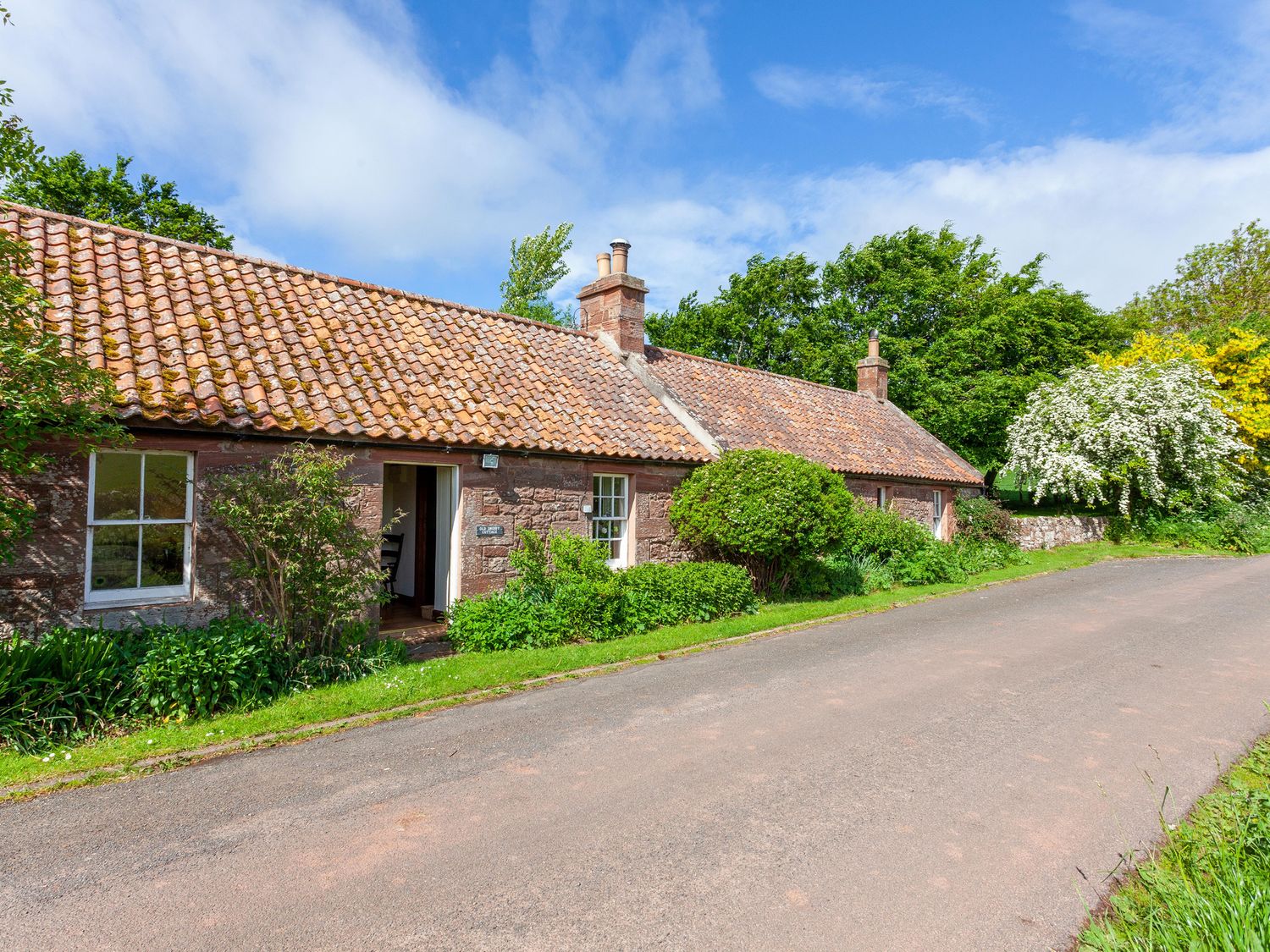 Old Smiddy Cottage - Scottish Lowlands - 1024136 - photo 1