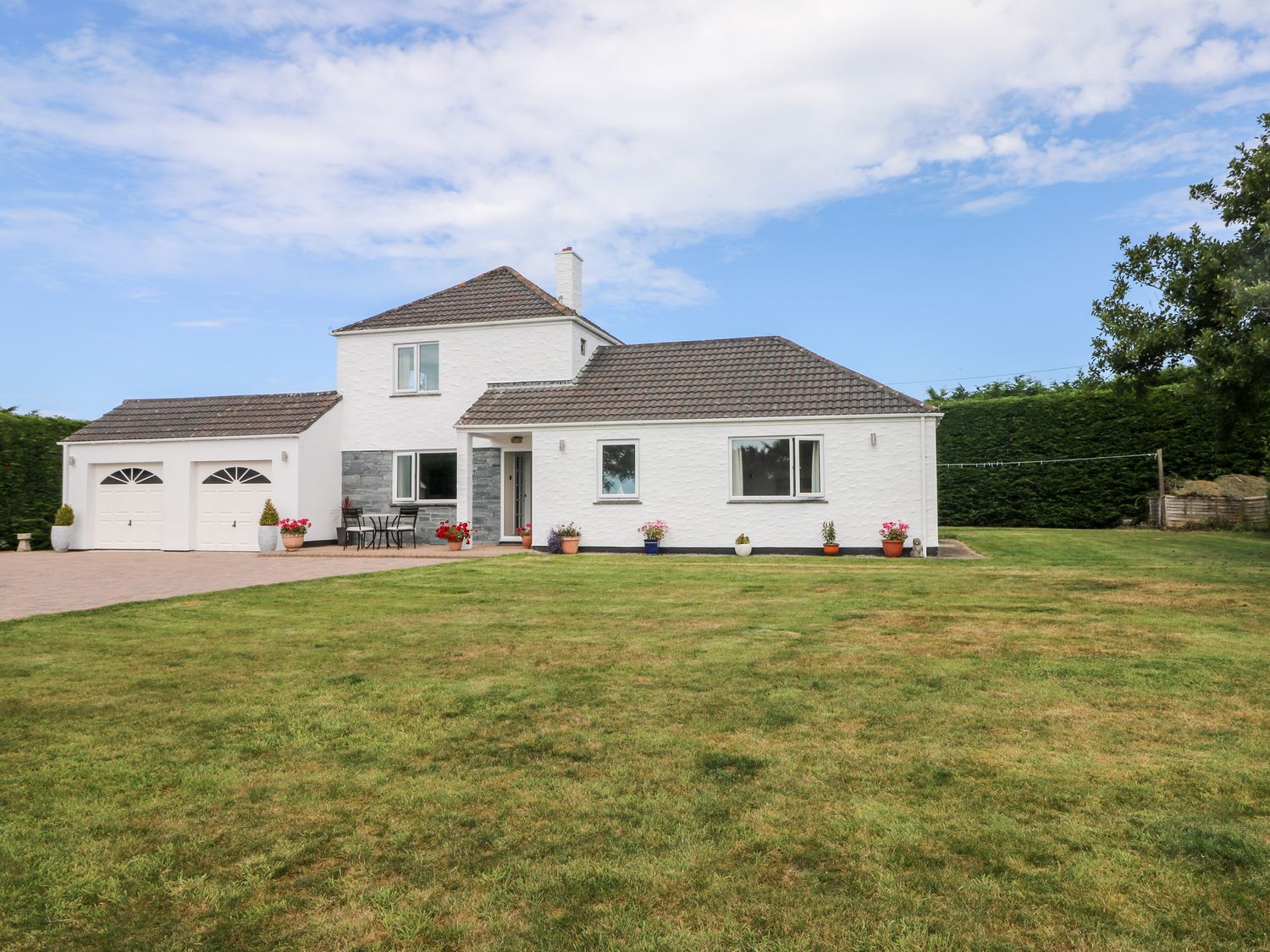 Trevore Farmhouse                     photo 2