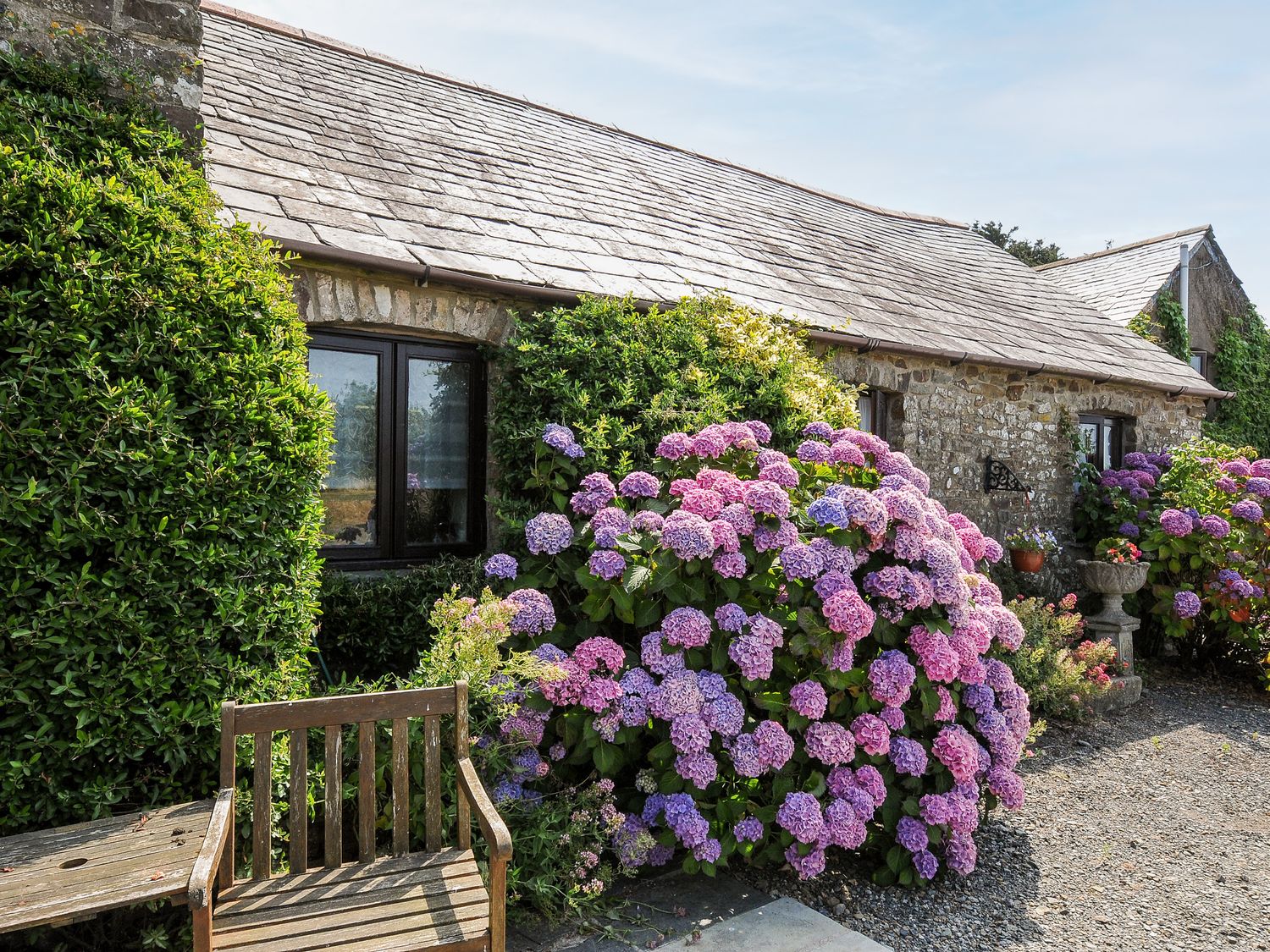 Coach House Cottage                     photo 2