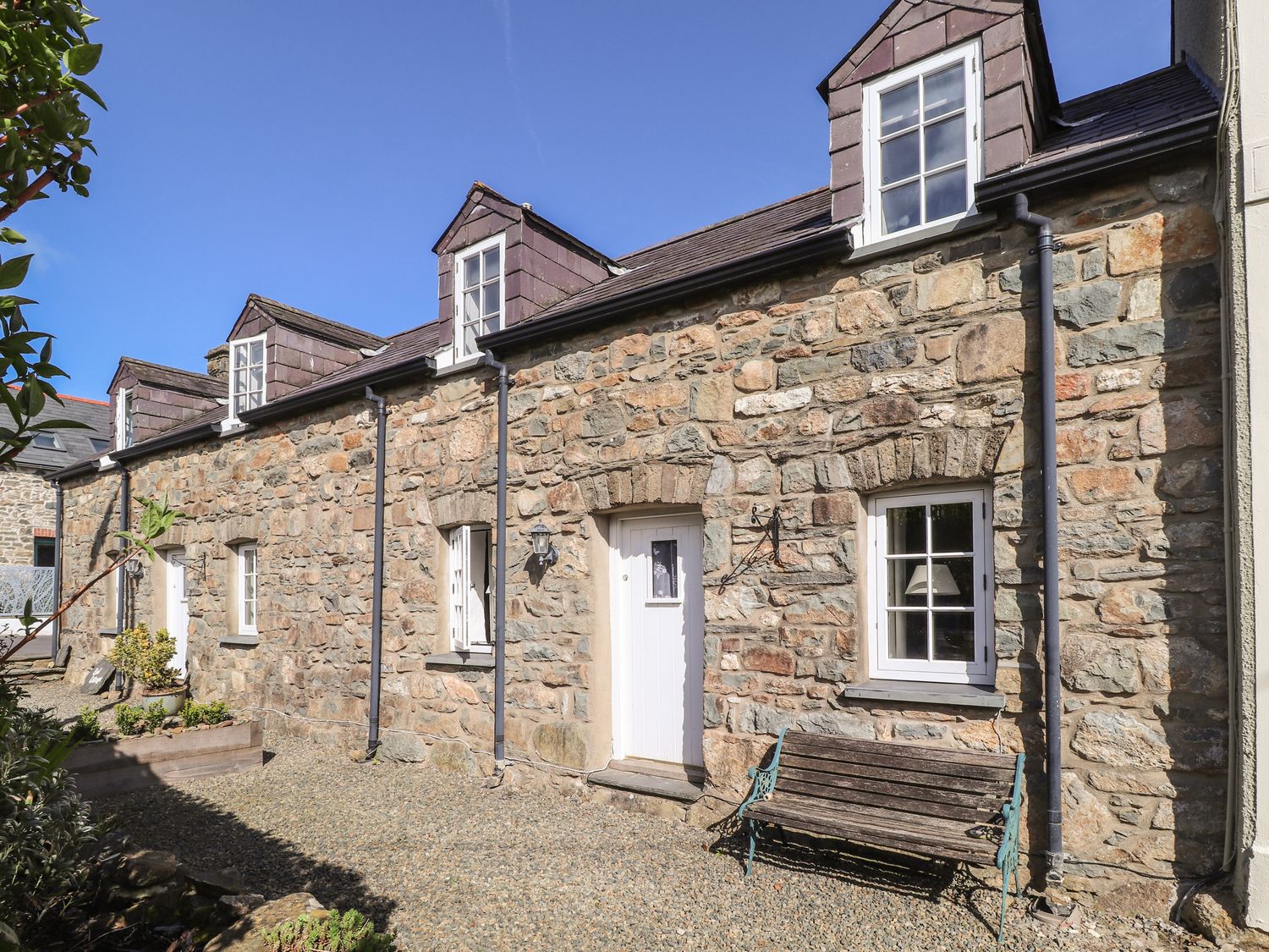 Middle Cottage                     photo 2