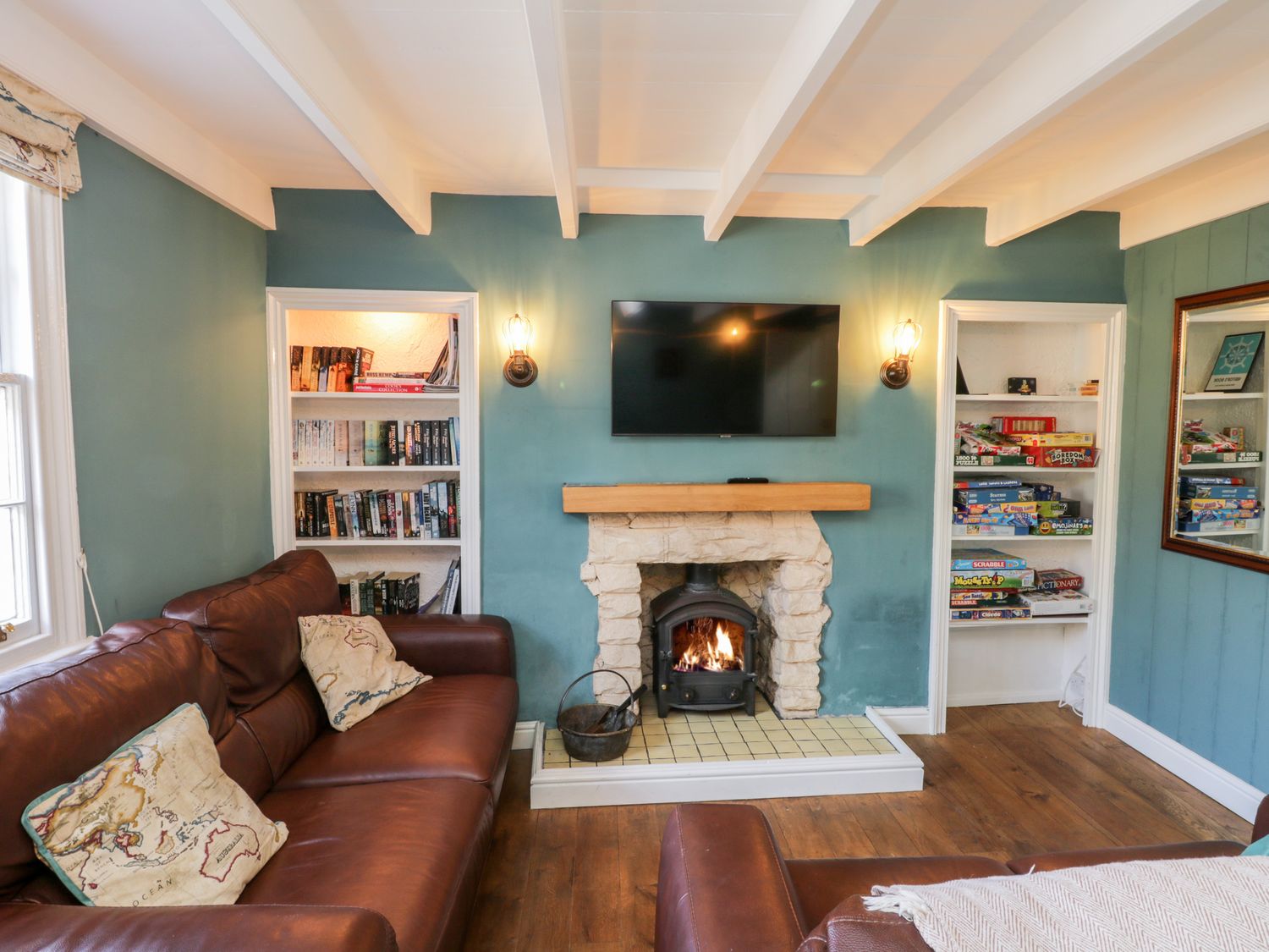 Ships Bell Staithes ( Ref 1036543 ) Staithes holiday accommodation for 5 people