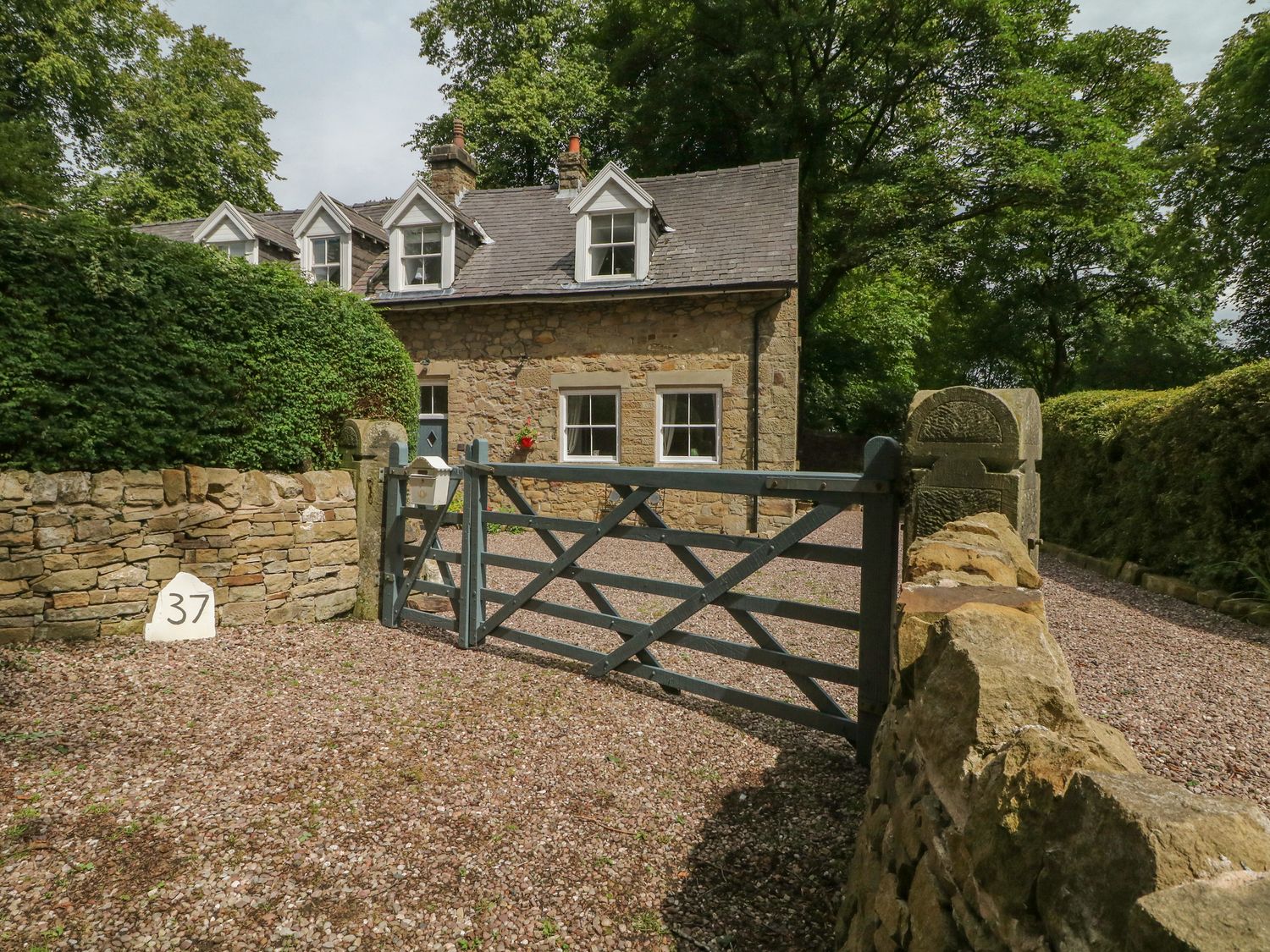 The Old Coach House - Peak District - 1037142 - photo 1