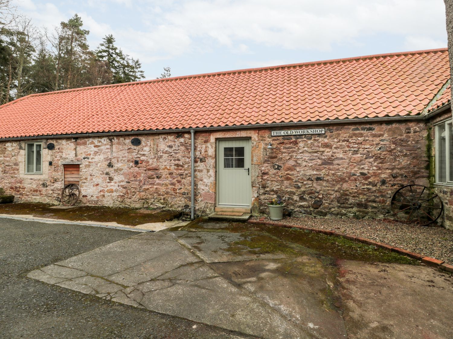 The Old Workshop                     photo 2