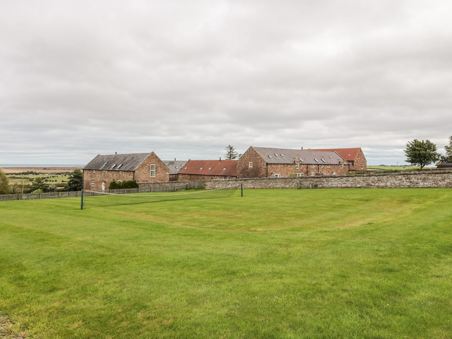 Beehive Barn                     photo 28