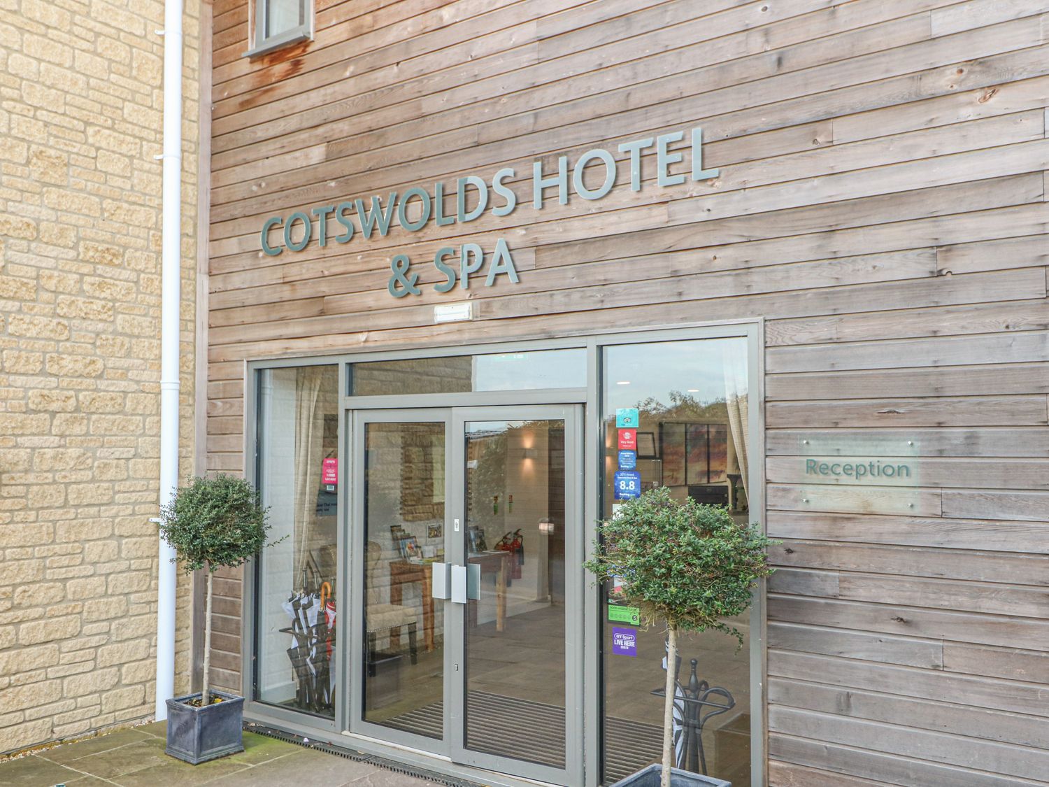 Cotswold Club Apartment (2 Bedroom Sleeps 4) - Cotswolds - 1040156 - photo 1