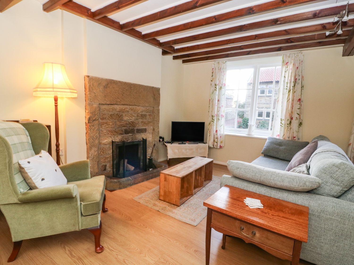 Rent Jennys Cottage Osmotherley ( Ref 1040759 ) Book Osmotherley holiday cottage for 6 guests