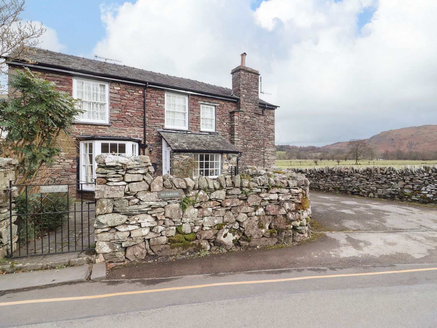 Pavement End Cottage, Grasmere Holiday Cottage Bird Spot