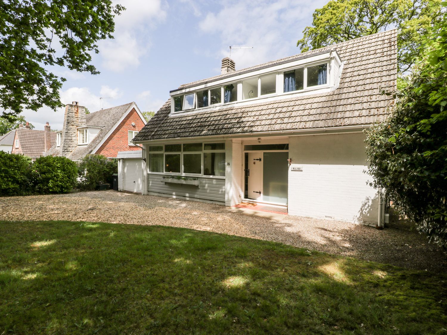 Stag Cottage, Lytchett Matravers Holiday Cottage Bird Spot