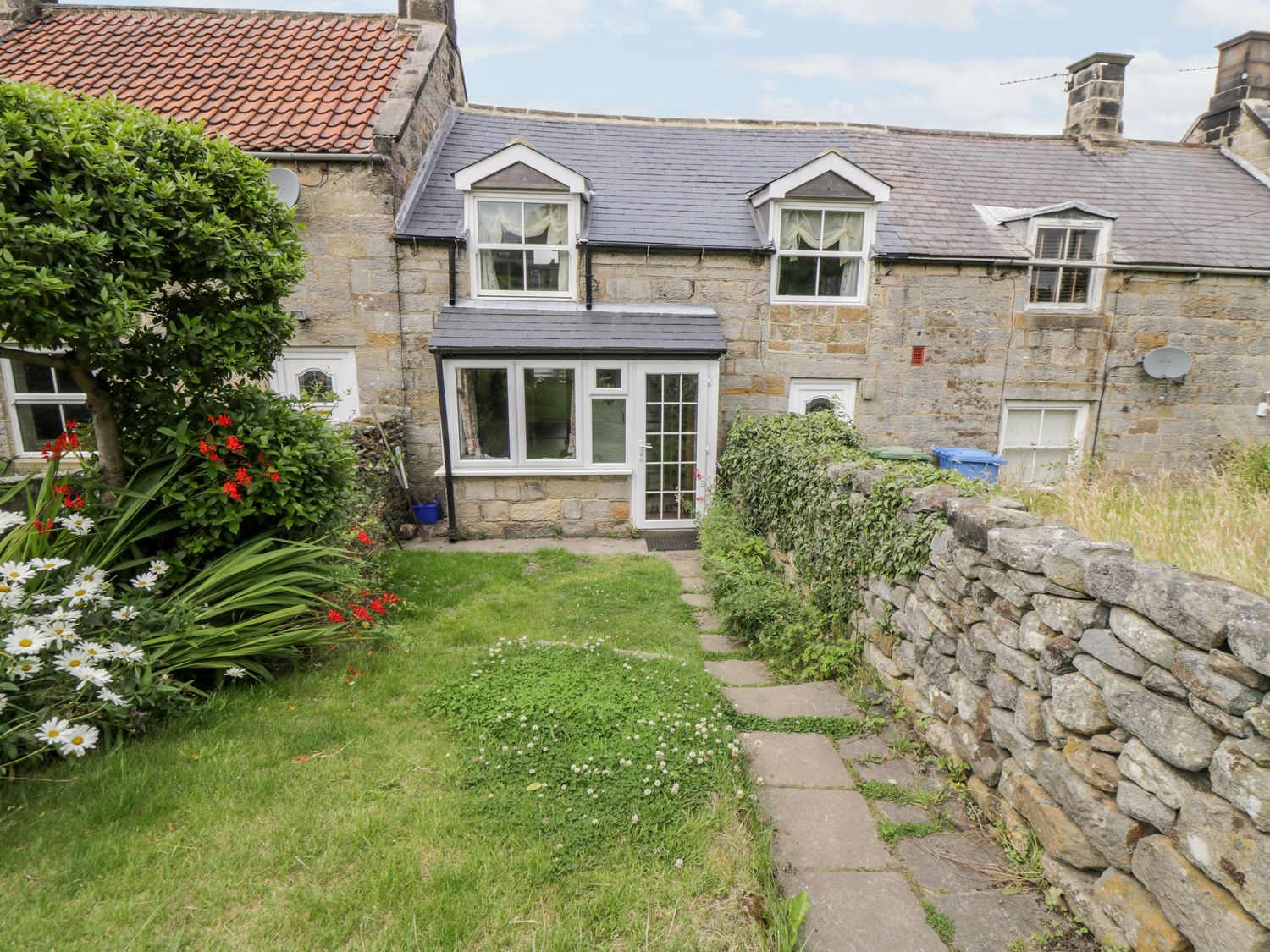 7 Lilac Terrace - North Yorkshire (incl. Whitby) - 1044845 - photo 1