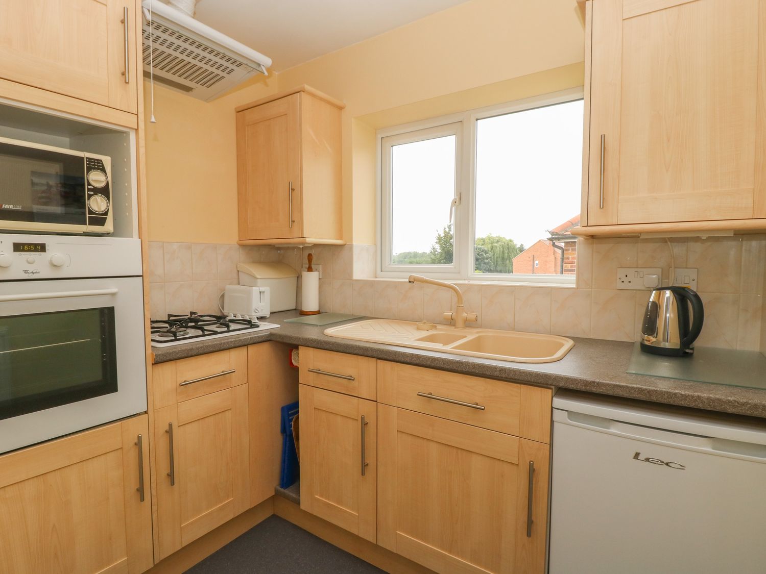 The Gables Boroughbridge ( Ref 1049598 ) Holiday cottage in Boroughbridge North Yorkshire sleeps 4 guests
