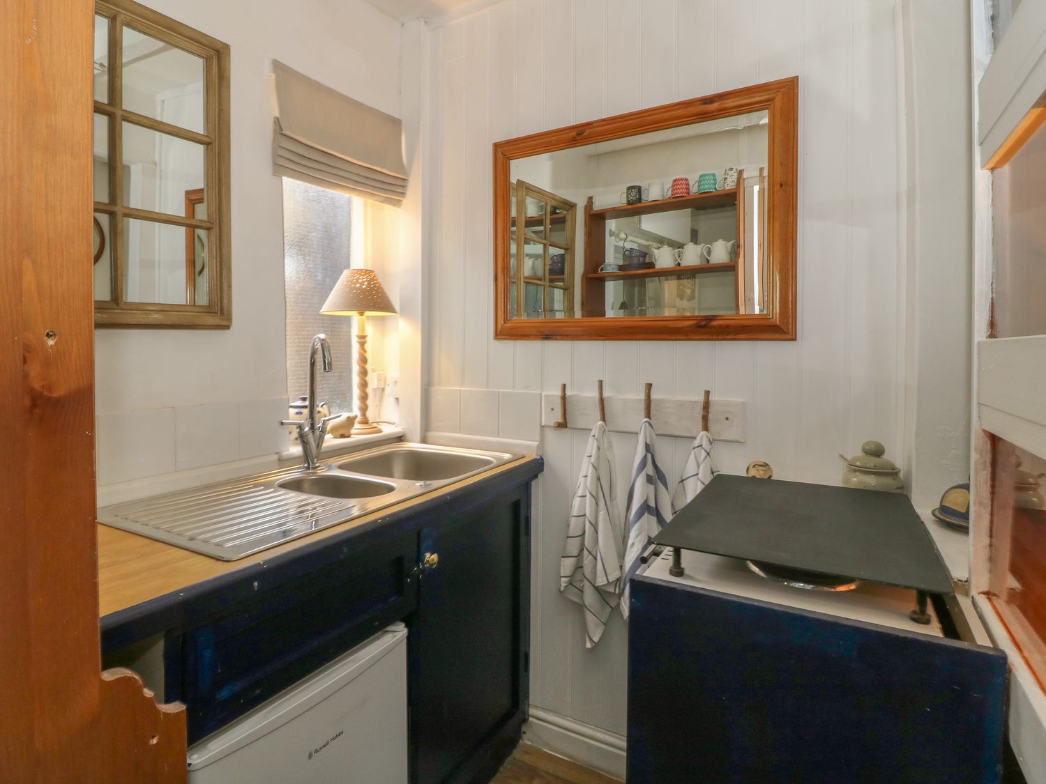 The Hideaway Boroughbridge ( Ref 1052947 ) Holiday cottage in Boroughbridge North Yorkshire sleeps 2 guests