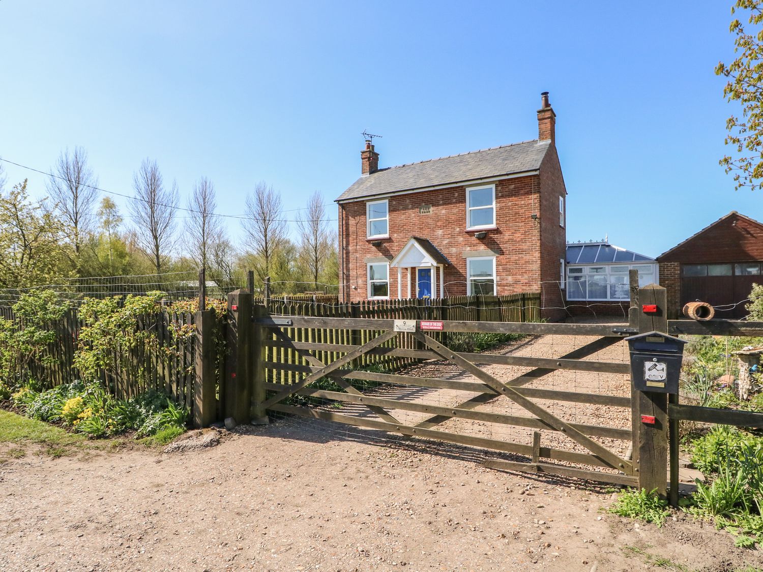 The Bird House, Hunstanton Holiday Cottage Bird Spot