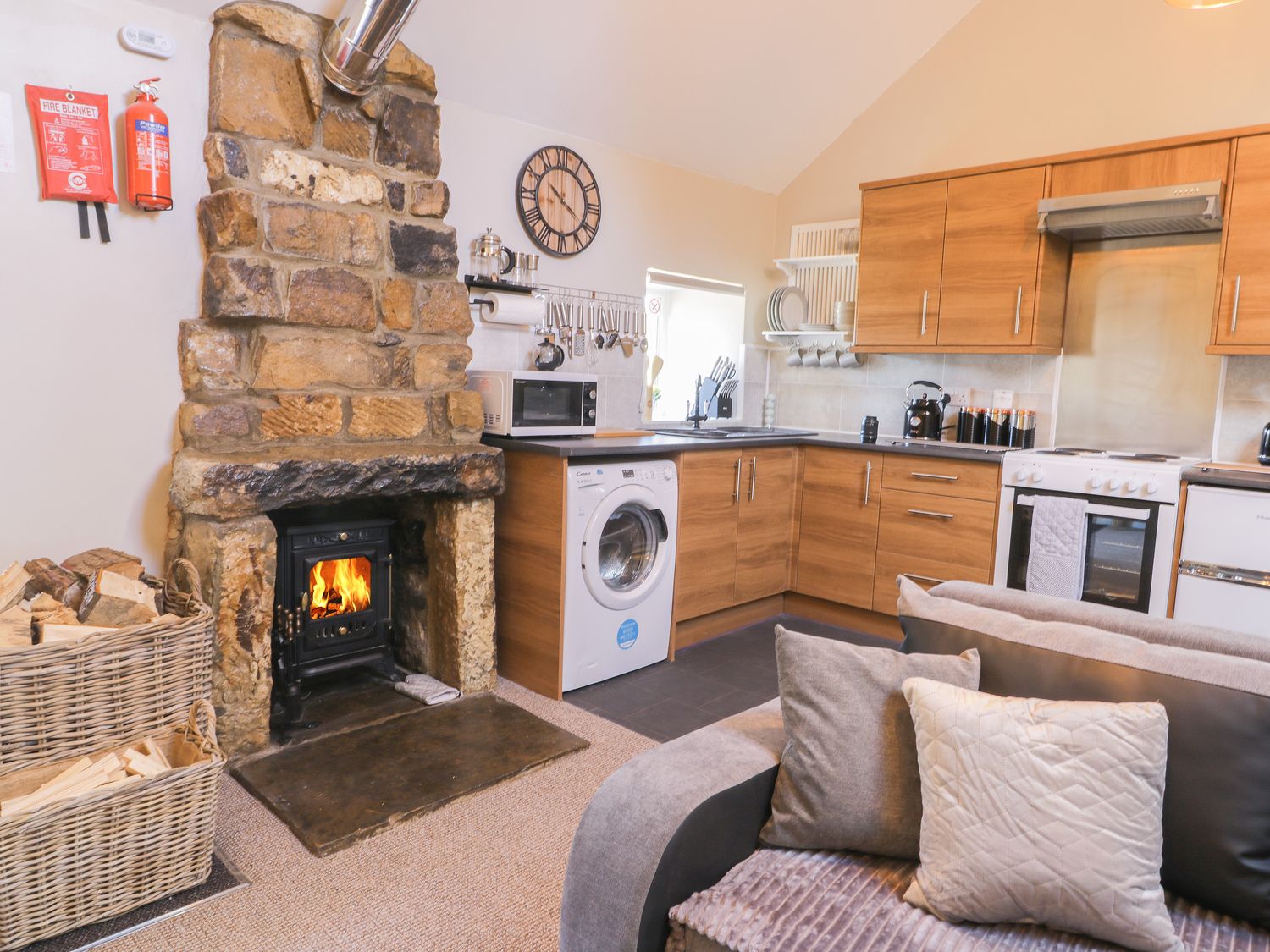 Dovecote Cottage ( Ref 1058245 ) Rent Cloughton holiday cottage for 2 guests near Scarborough