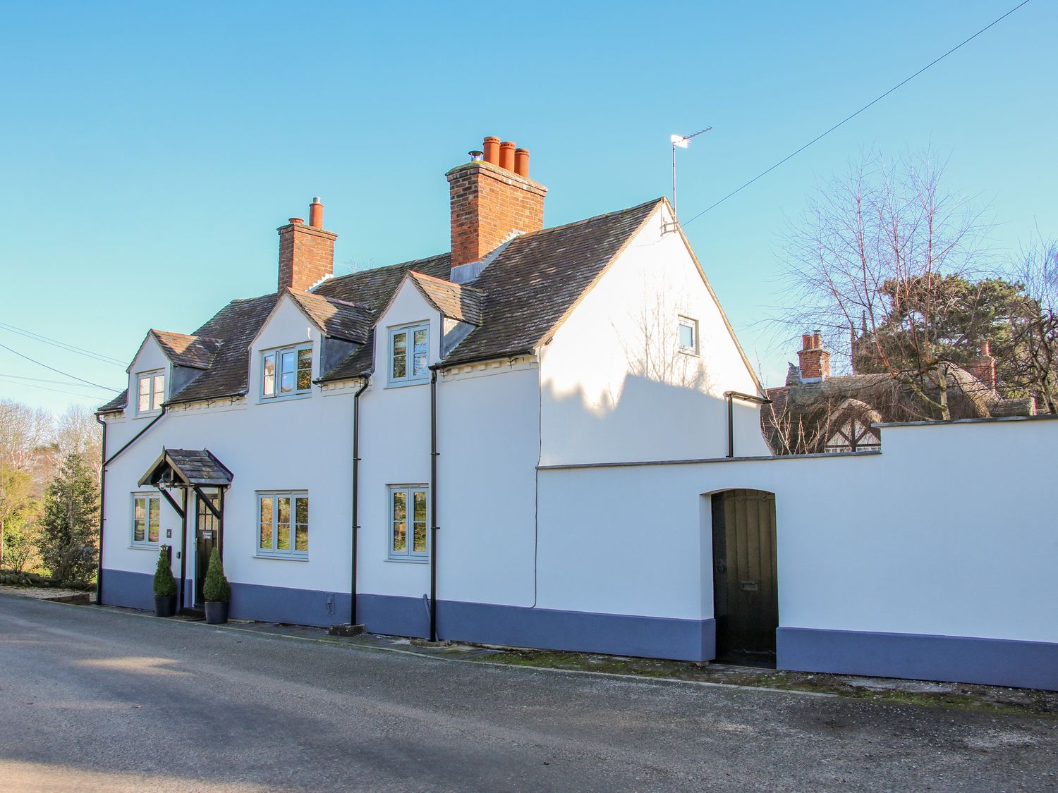 Long Court Cottage, Edgmond, Shropshire Holiday Cottage Bird Spot