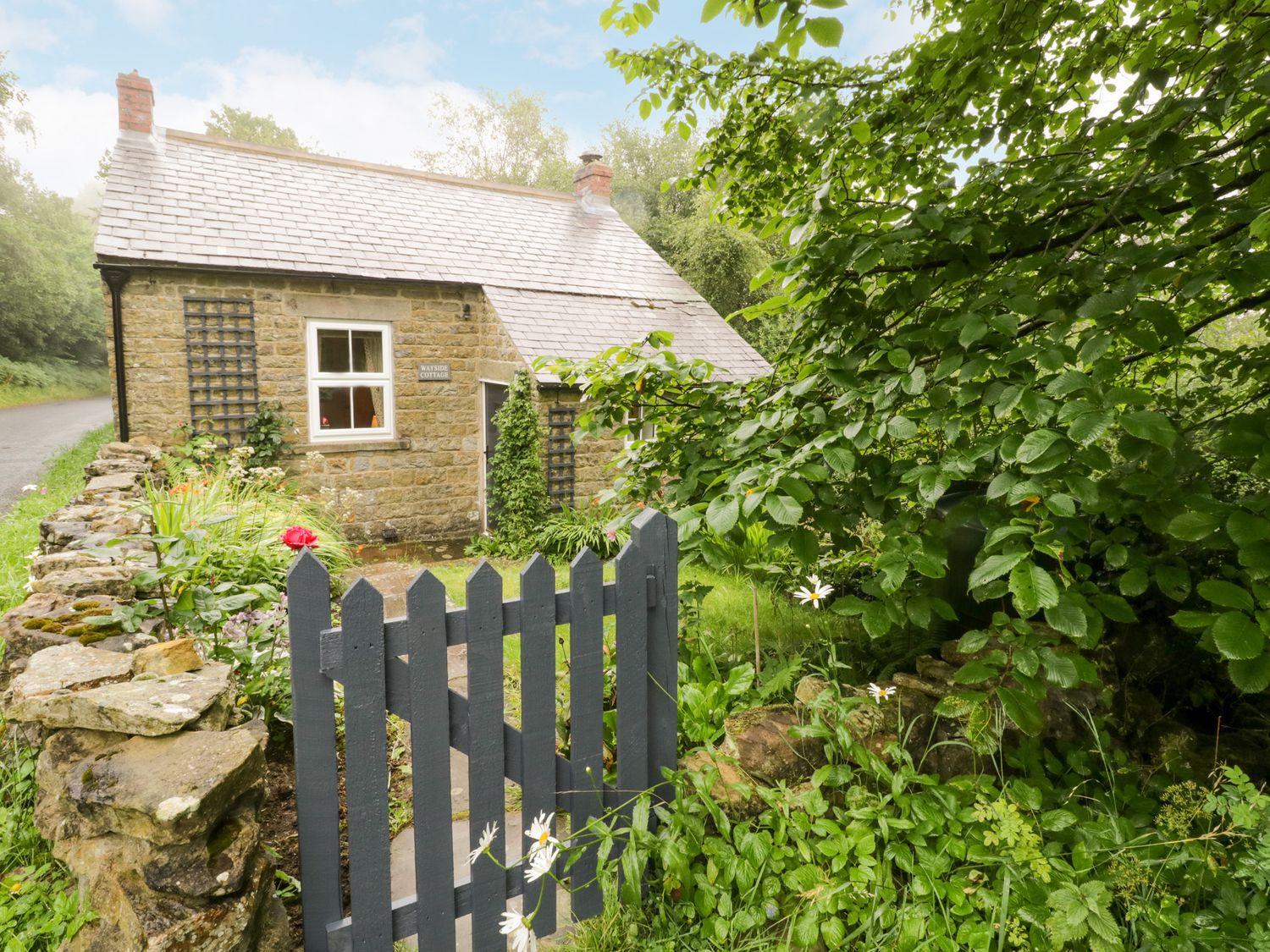 Wayside Cottage - North Yorkshire (incl. Whitby) - 1062267 - photo 1