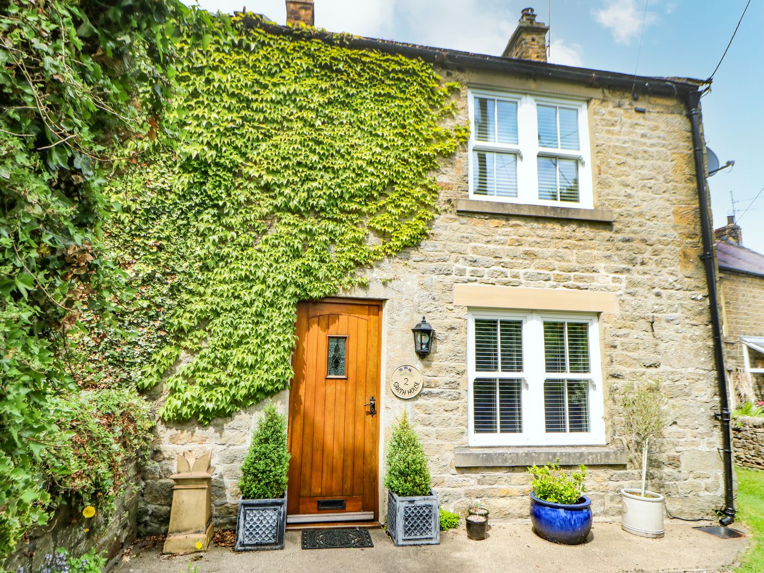 2 Garth House, Mickleton, Teesdale Holiday Cottage Bird Spot