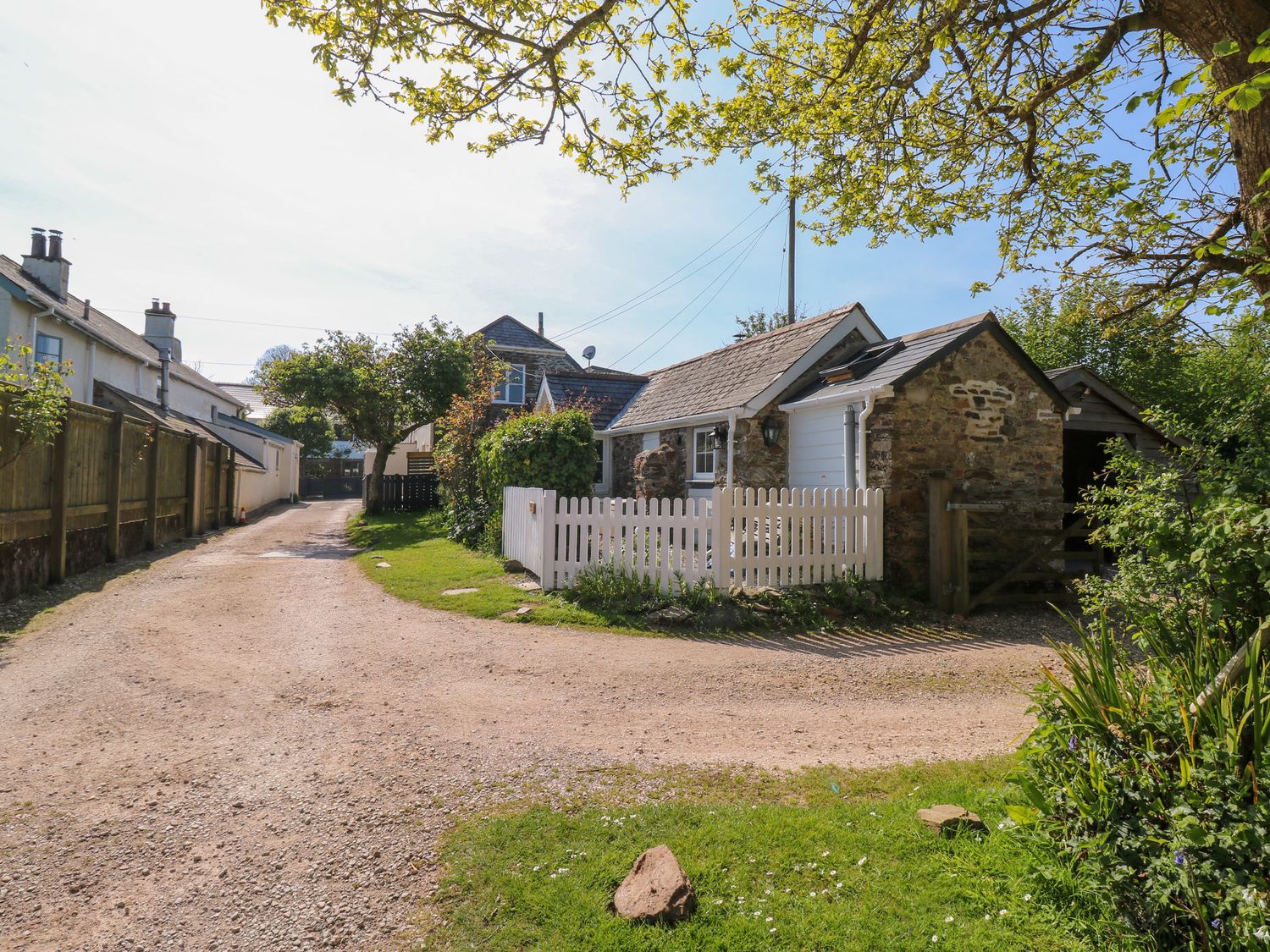 Toad Hall Cottage                     photo 2