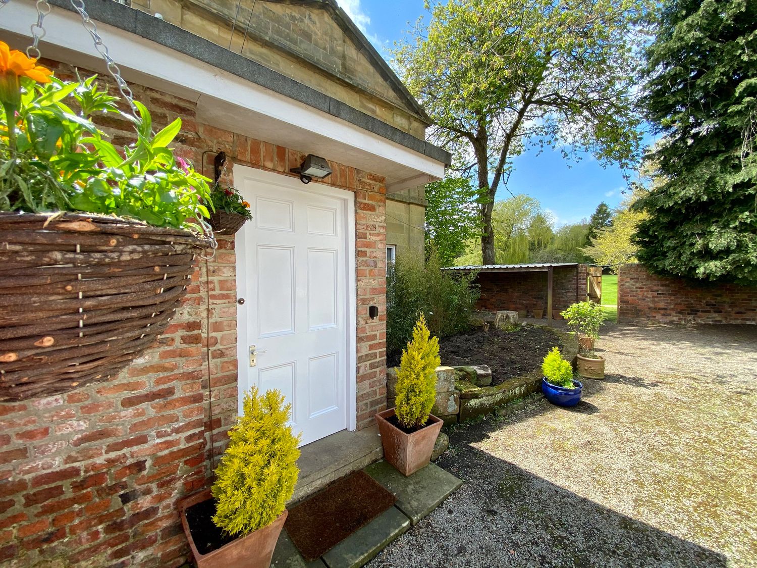 The Garden Apartment, Hutton Rudby Holiday Cottage Bird Spot