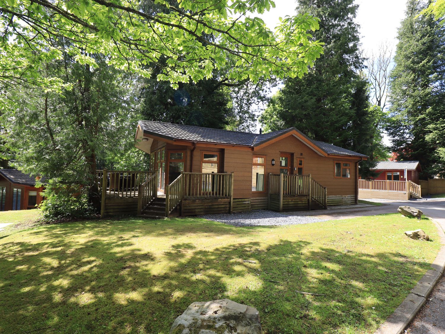 Forest Pines Lodge - Lake District - 1068844 - photo 1