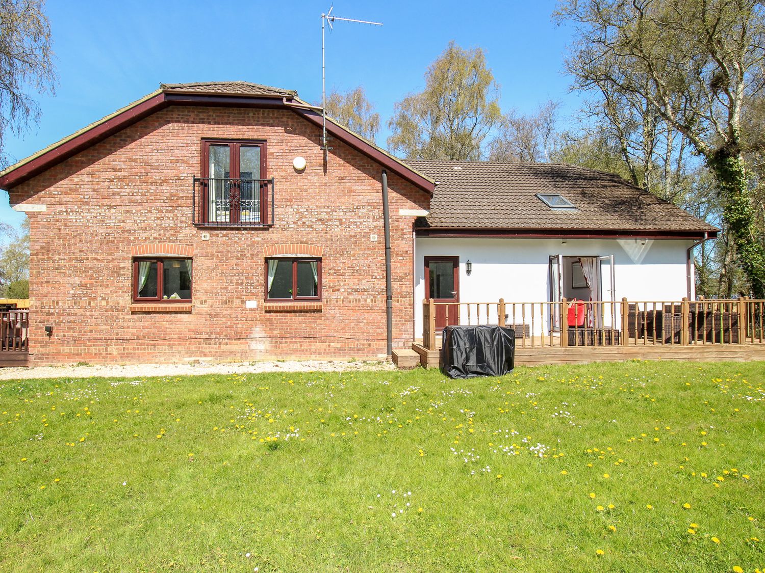 Lulworth Lodge Wool Bindon Abbey Dorset And Somerset Self Catering Holiday Cottage