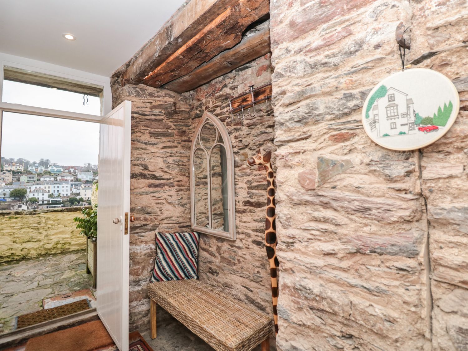 Crowthers Cottage                     photo 2