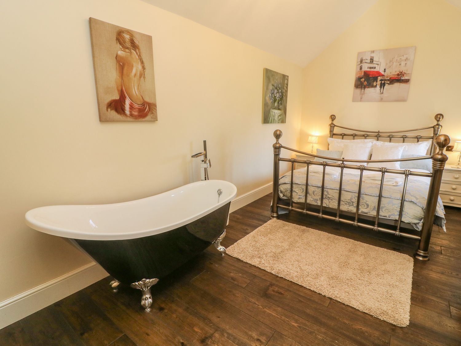 Beckside Cottage Cowling ( Ref 906996 ) Holiday home near Cowling North Yorkshire