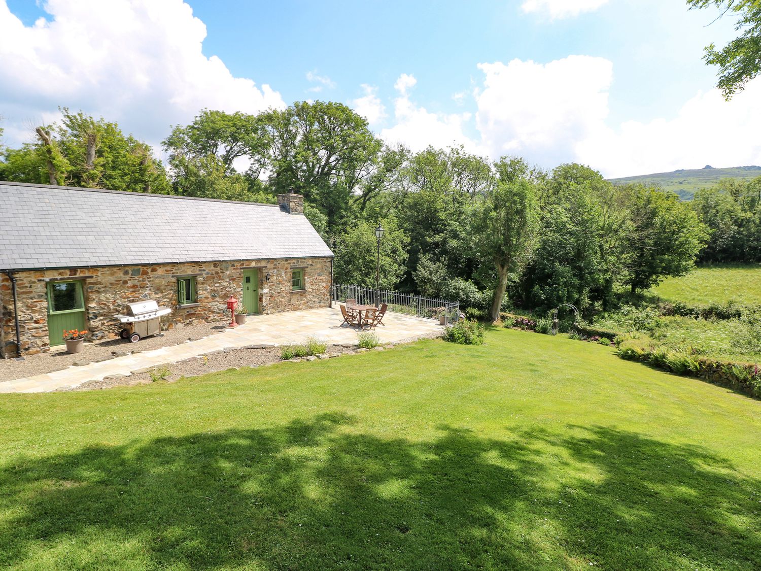 Trewrach Cottage - South Wales - 1076953 - photo 1