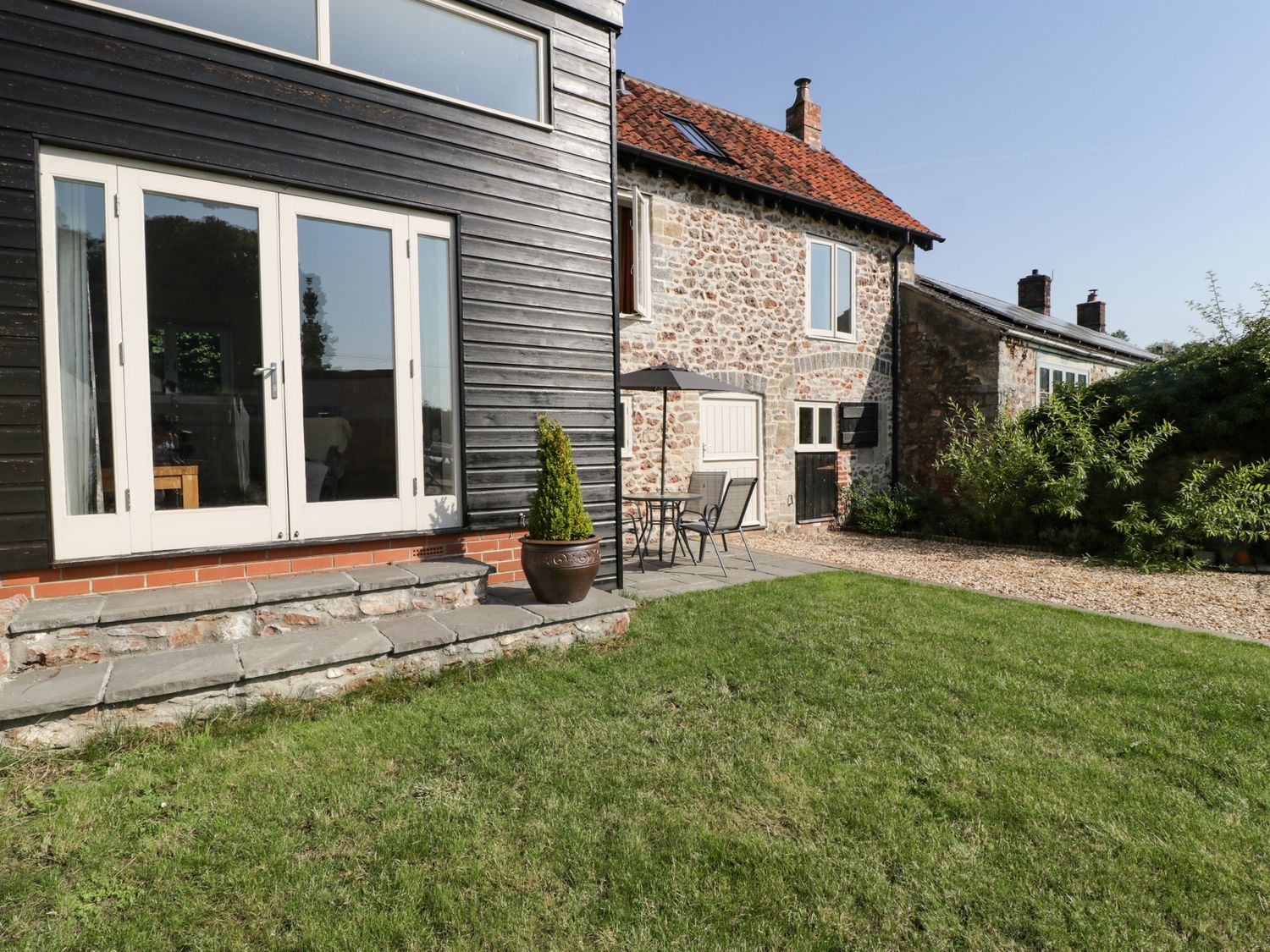 The Old Coach House                     photo 2