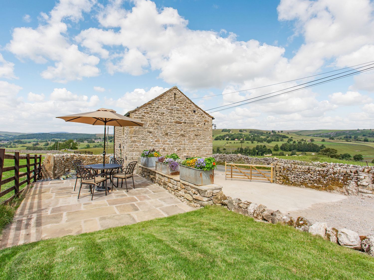 Outside space Rent Pogles Wood Cottage Thorpe ( Ref 1079500 ) Holiday cottage near Grassington North Yorkshire