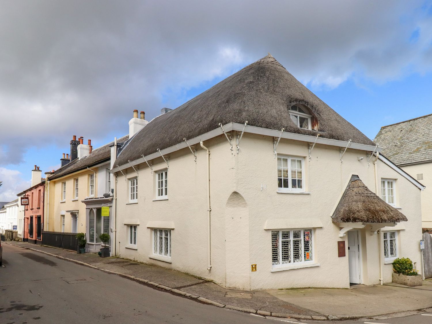 Church Cottage                     photo 32