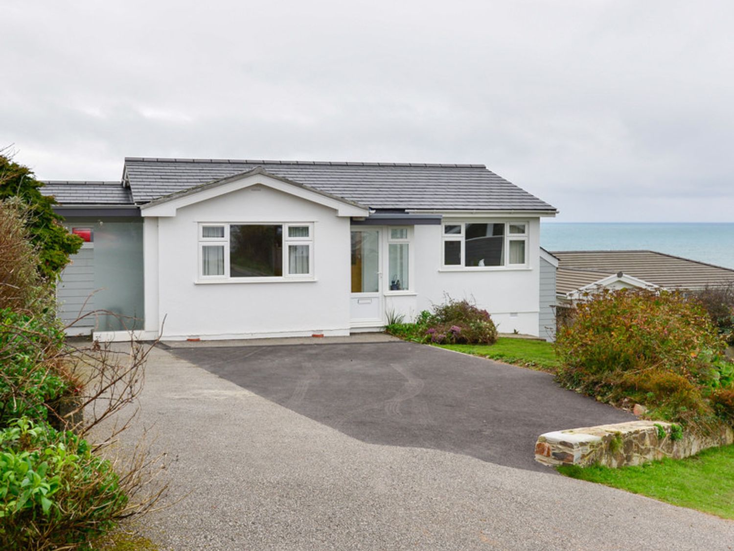 Sea Mist, Polzeath Holiday Cottage Bird Spot