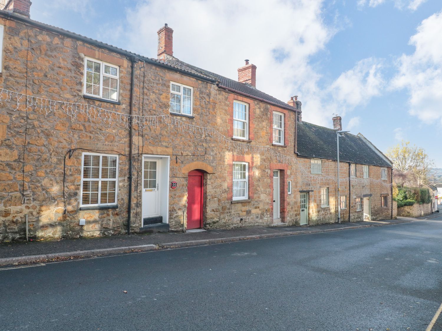 64 East Street, Ilminster Holiday Cottage Bird Spot
