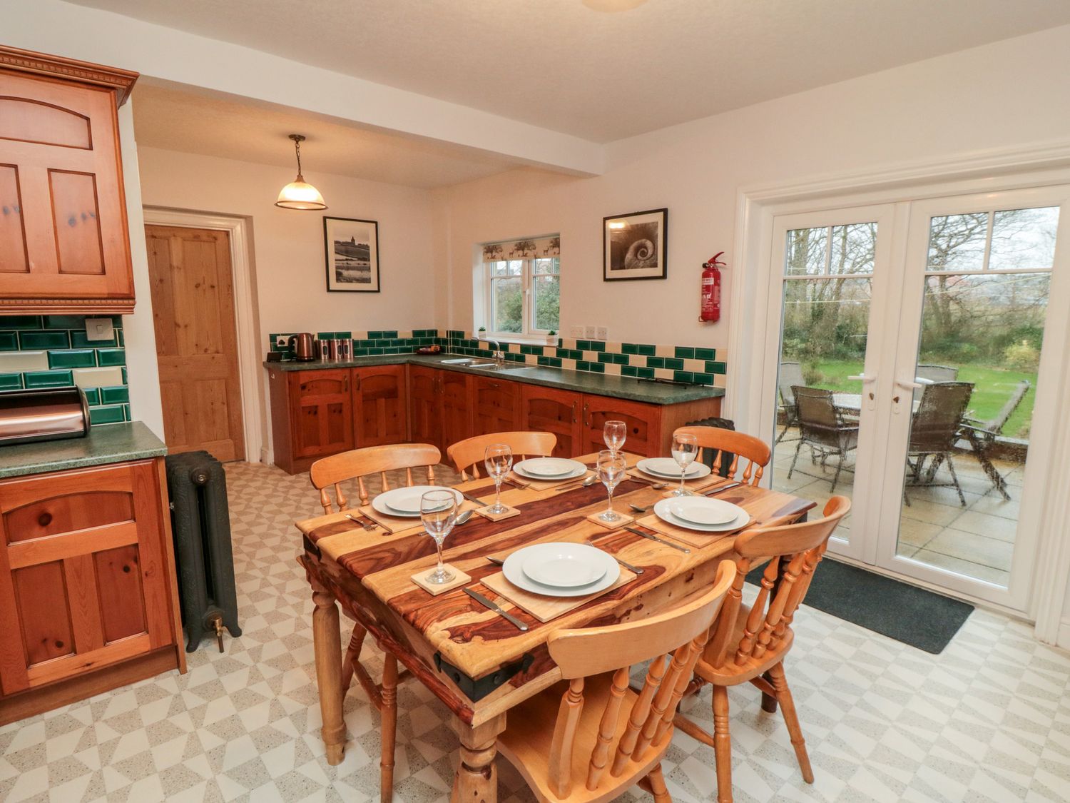 The Firs Scalby ( Ref 1081611 ) Rent Holiday cottage near Scarborough