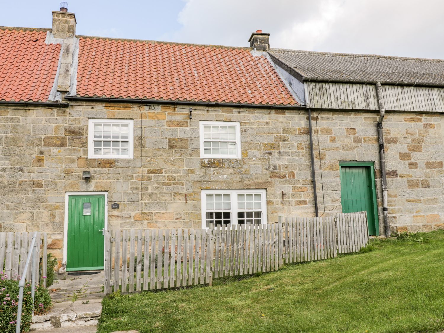 Manor House Farm Cottage - North Yorkshire (incl. Whitby) - 1084493 - photo 1