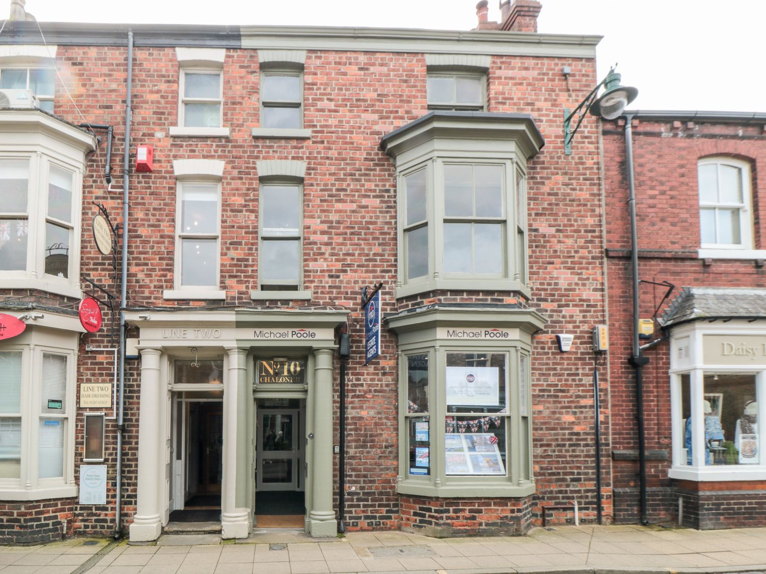 10 Chaloner, Guisborough Holiday Cottage Bird Spot