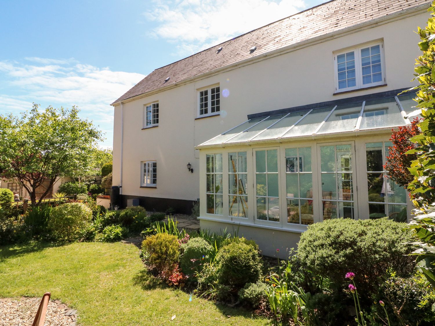 Home Farm Cottage                     photo 2