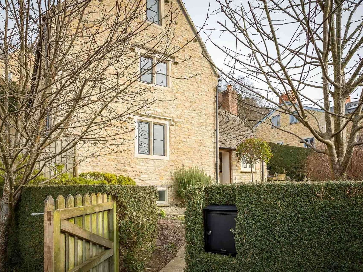 Pie Cottage, Nailsworth Holiday Cottage Bird Spot