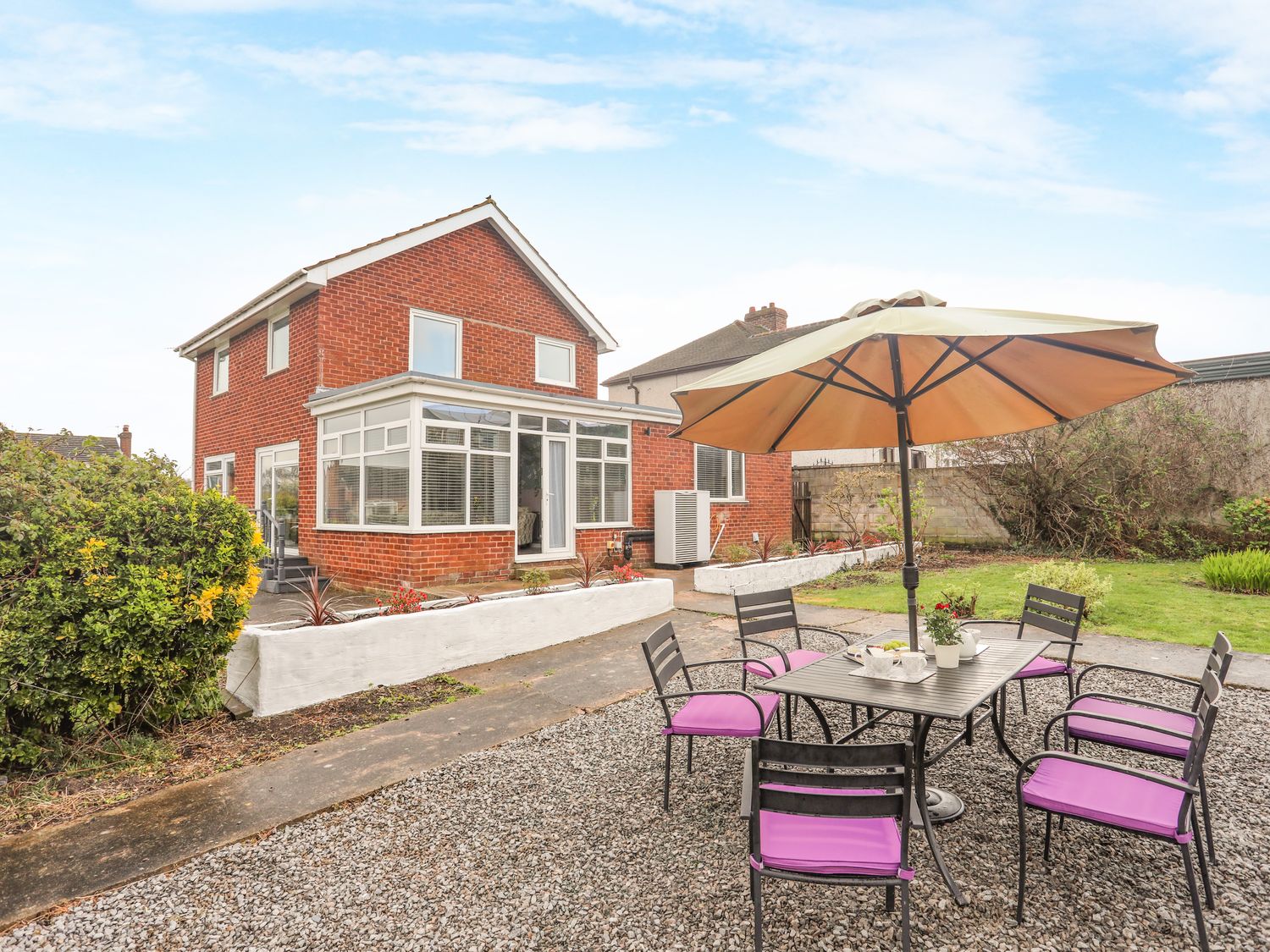 Bryn Derw, Caernarfon Holiday Cottage Bird Spot