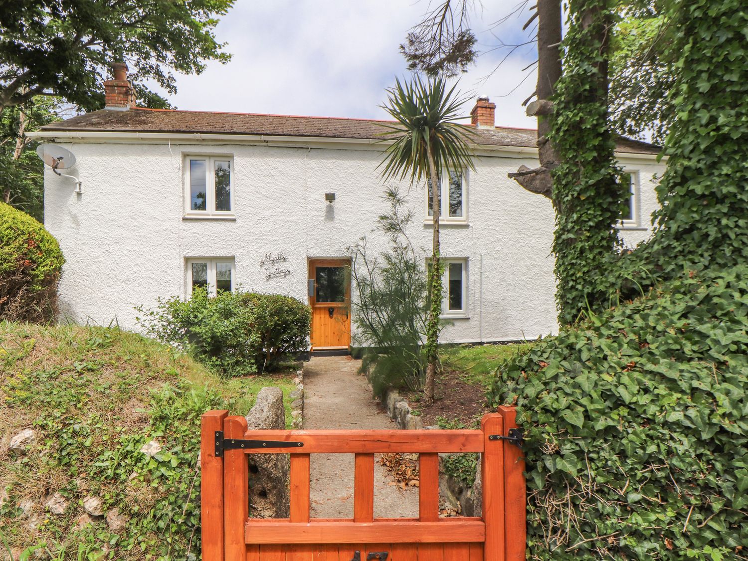 Myrtle Cottage photo 2