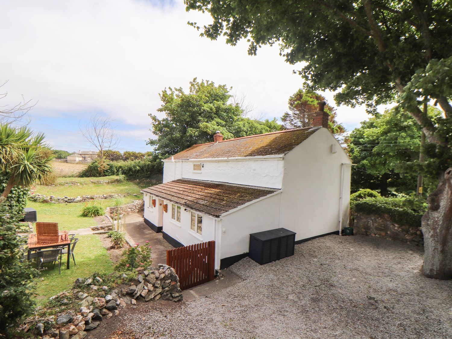 Myrtle Cottage photo 35