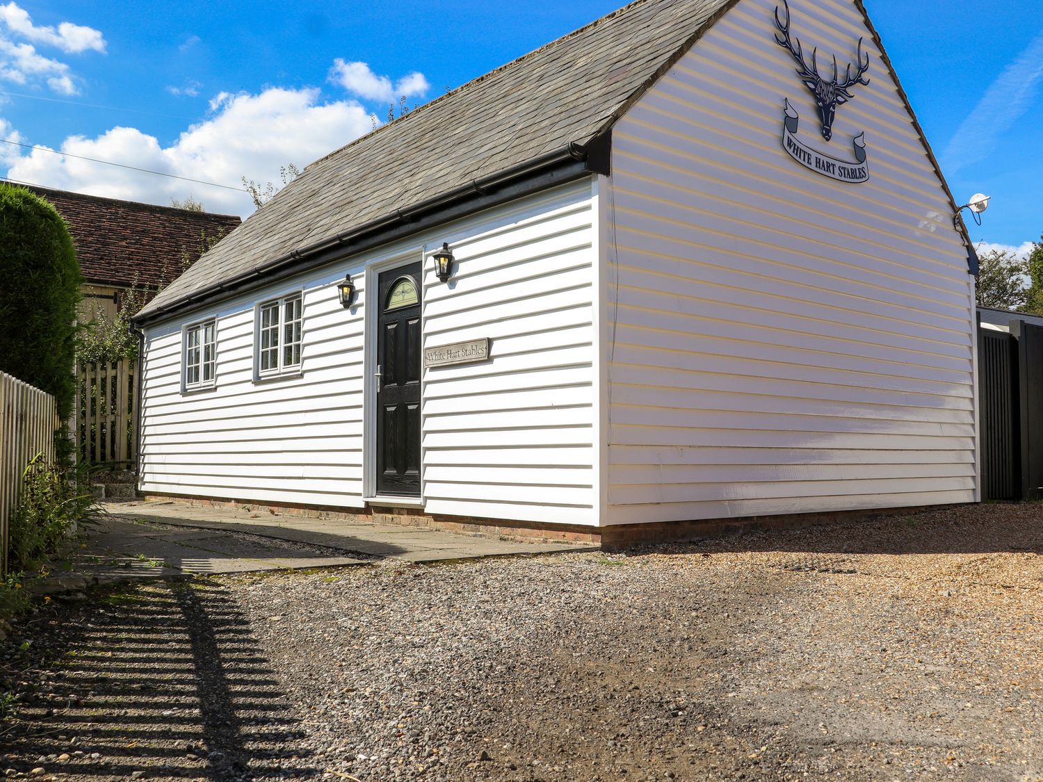 White Hart Stables - Kent & Sussex - 1094693 - photo 1