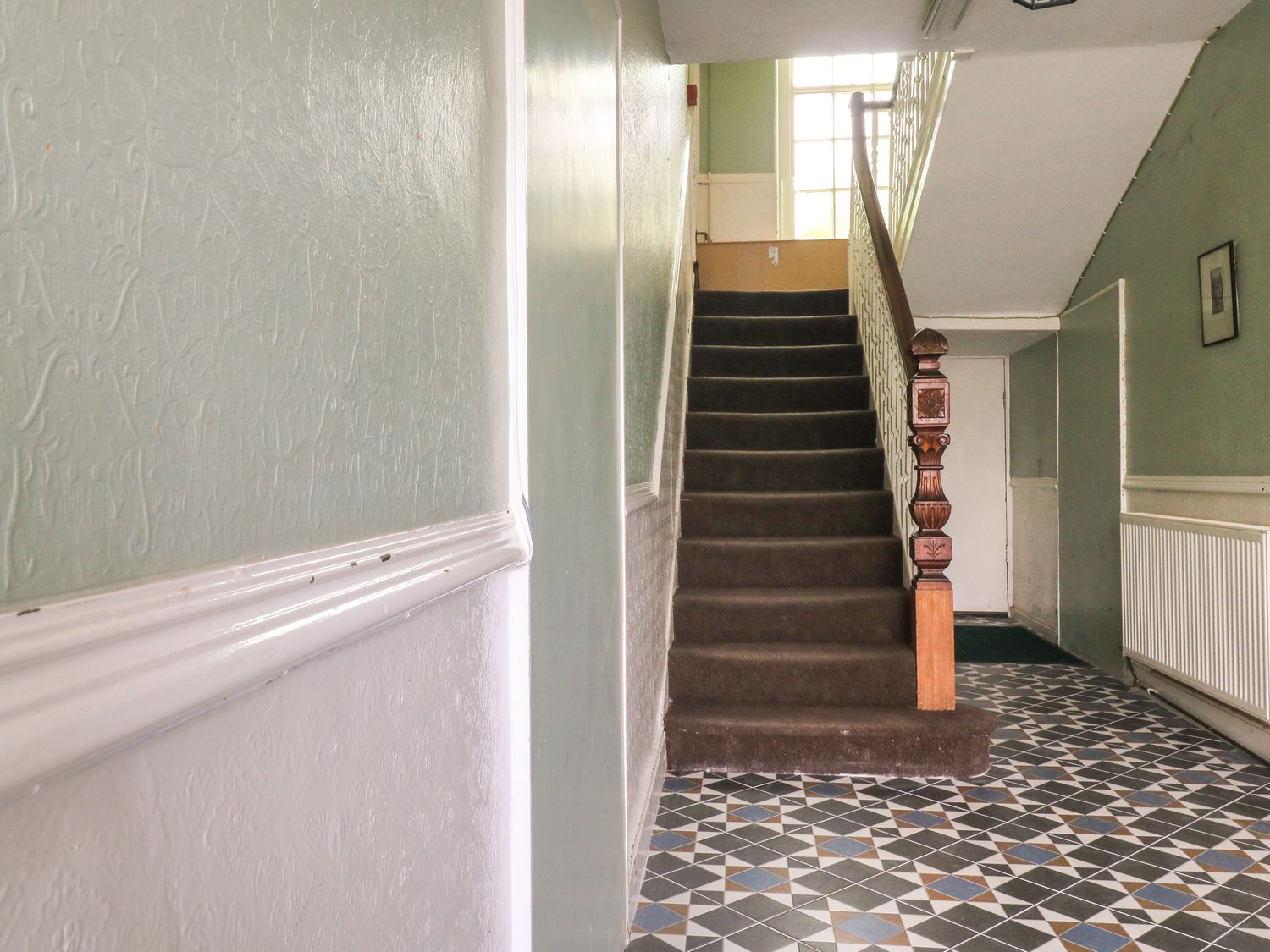 Clarendon House                     photo 2