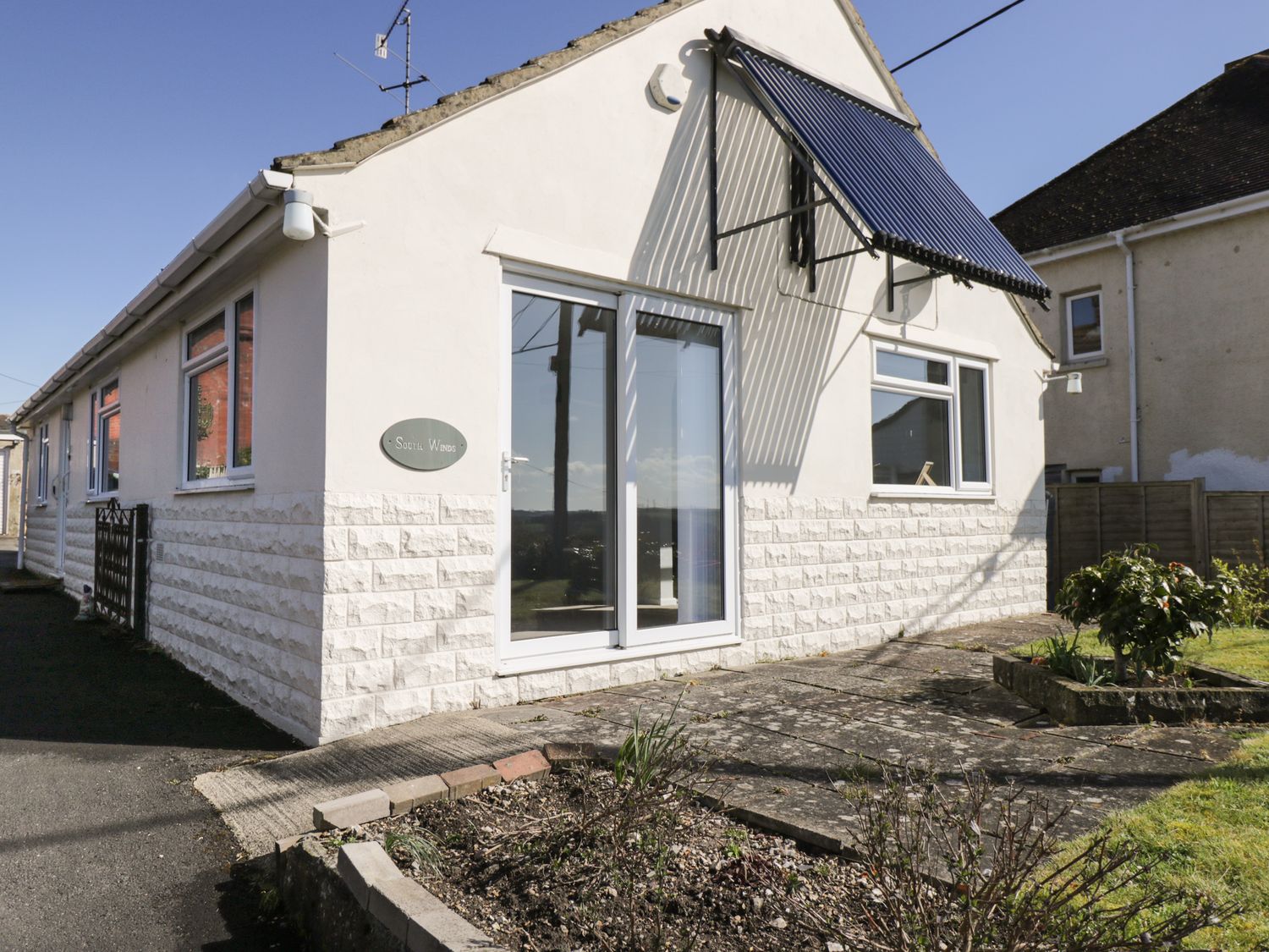 Southwinds, Durrington Holiday Cottage Bird Spot